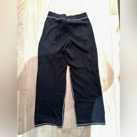 Hollister wide leg sweatpants - Picture 2 of 3